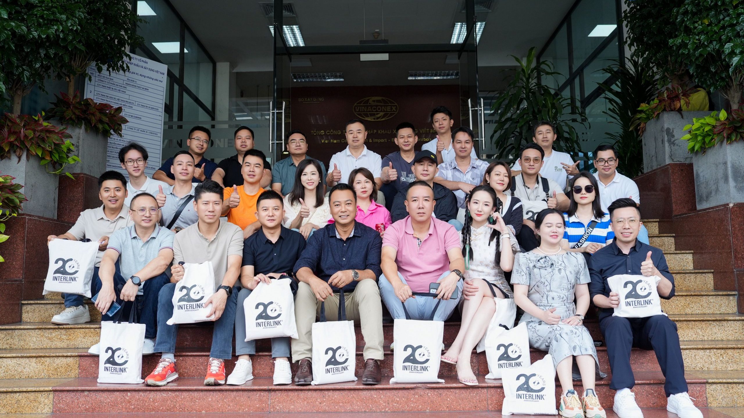 interlink-don-tiep-doan-khach-bosum (7)